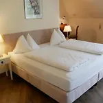 Szálloda Barock-landhof Burkhardt 4*
