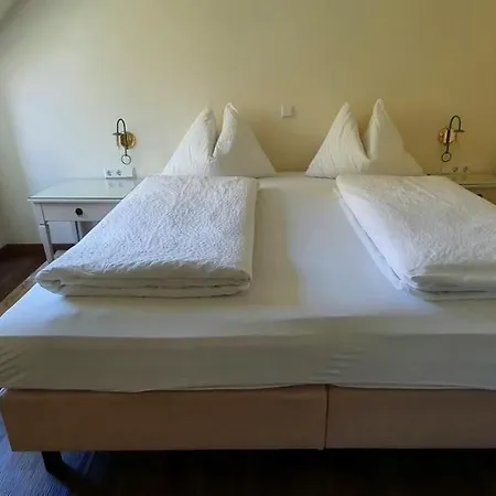 Barock-landhof Burkhardt 4*