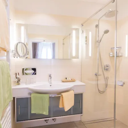 Barock-landhof Burkhardt 4* ספיץ