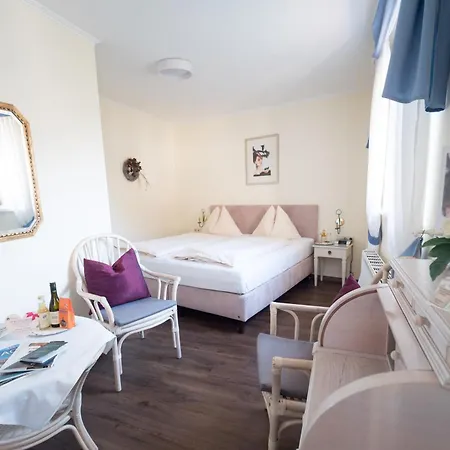 Barock-landhof Burkhardt Hotel 4*